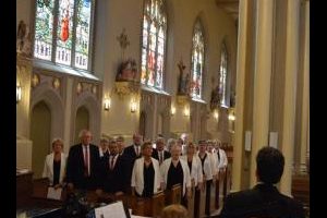 Singing at Mass, Holy Name Catholic Church, 2018